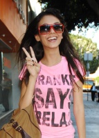 Victoria Justice - Out Shopping in Beverly Hills, 08/25/2008