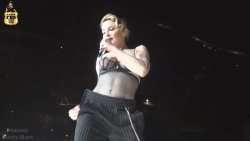 Madonna - MDNA Tour New York  (2012) [720p] [ass,lingerie]  VDGayhbM